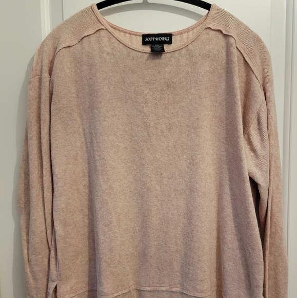 Sweater - Picture 1 of 2